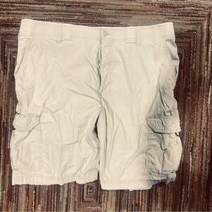 Lee Men's Cargo Shorts in Light Beige